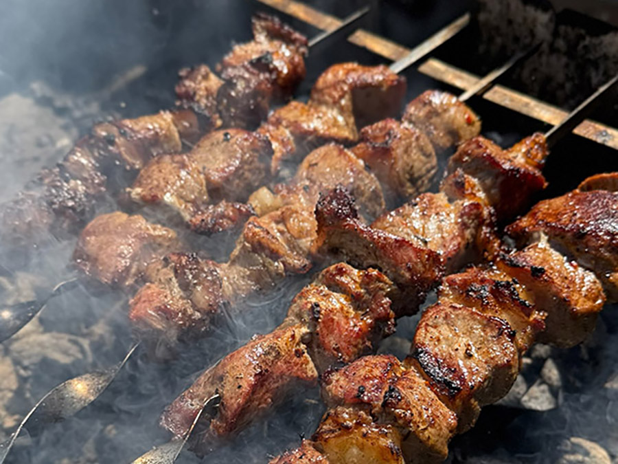 Отдых в Крыму в мае – пикник на пляже